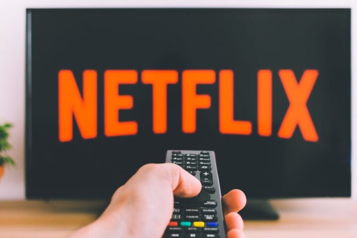 Netflix & learn: 5 tv-series om je Engels te verbeteren